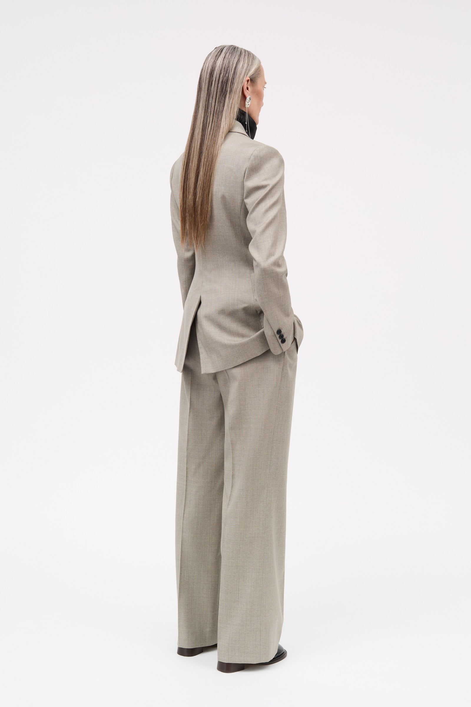 MKDT Studio Juliana Light Wool Jackets SAND