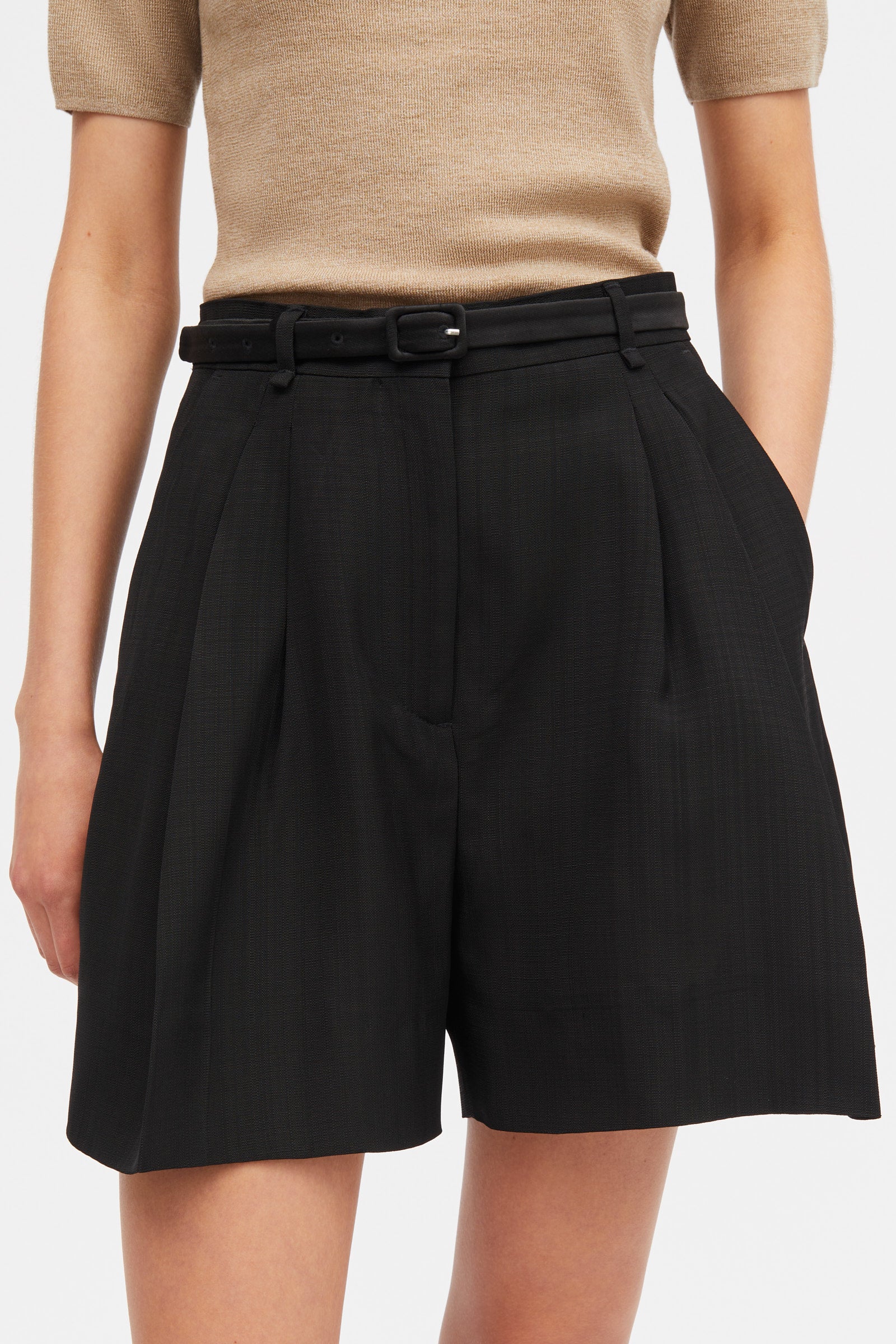 MKDT Studio Prisk Pants Shorts BLACK