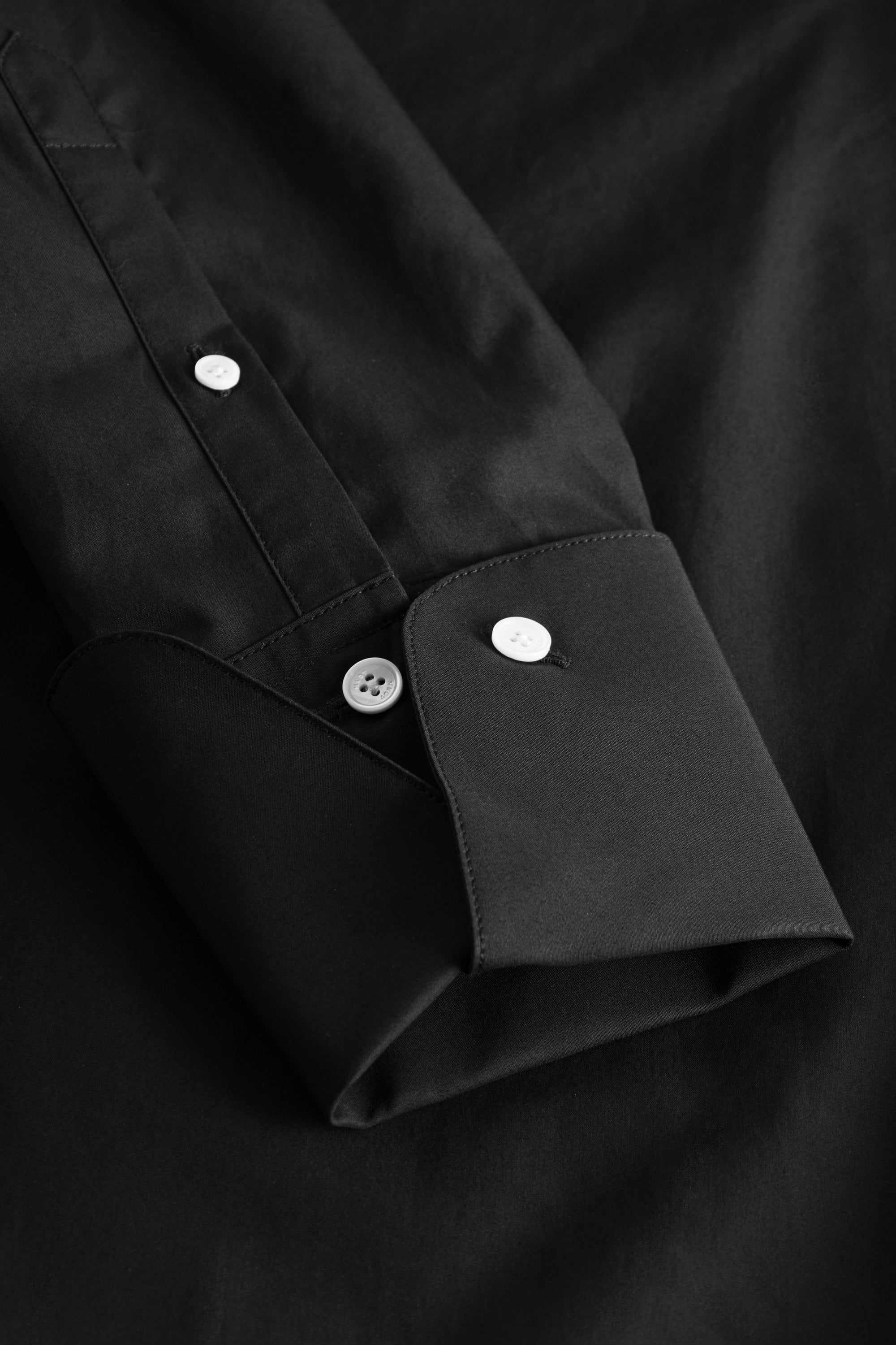 MKDT Studio Susse Shirt Shirts BLACK