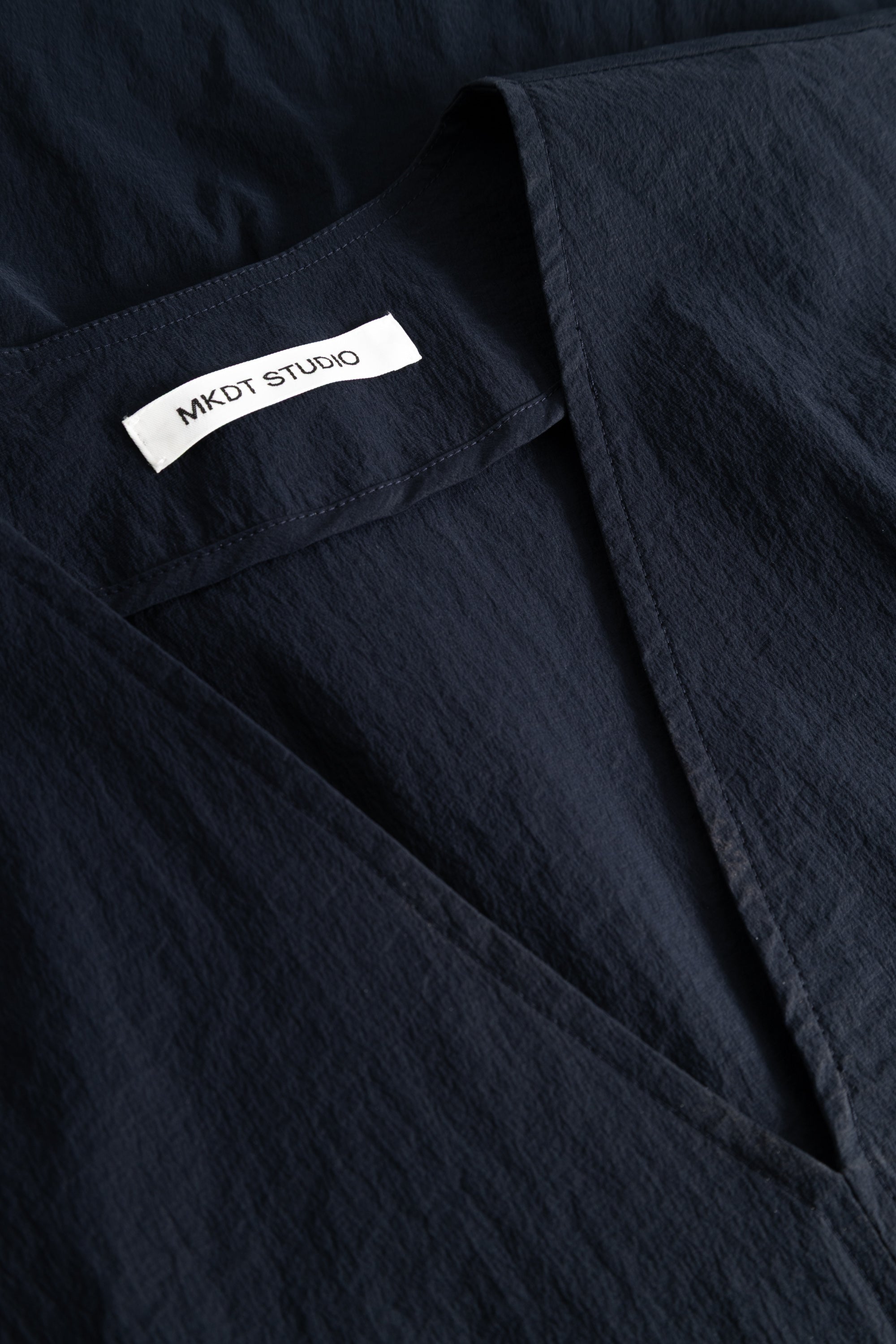 MKDT Studio TATE CRISP TECH Shirts DARK NAVY